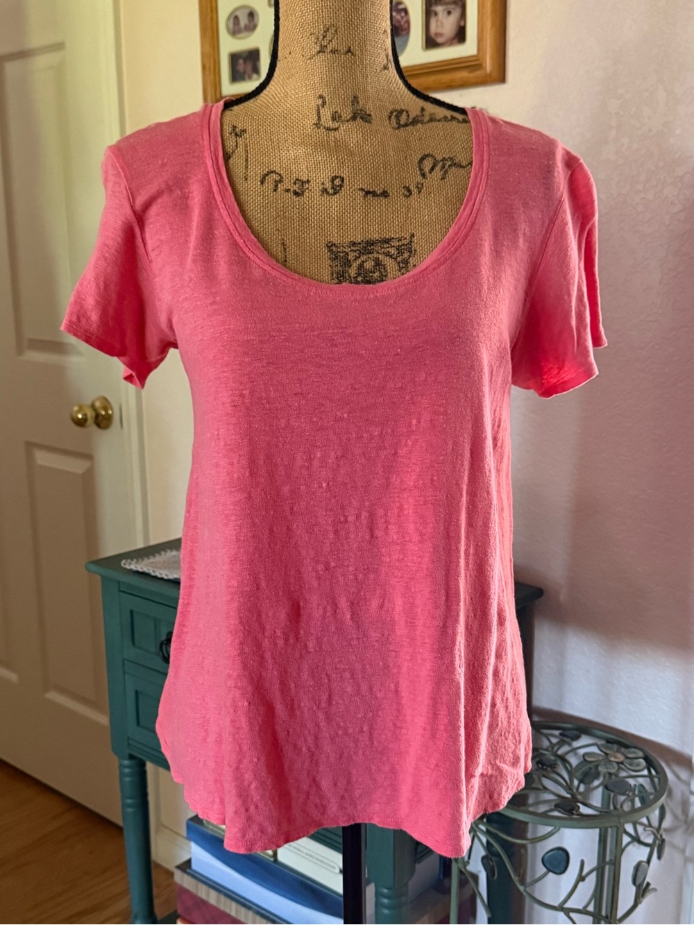 Eileen Fisher Scoop Neck Short Sleeve Tee in Pink/Coral MED